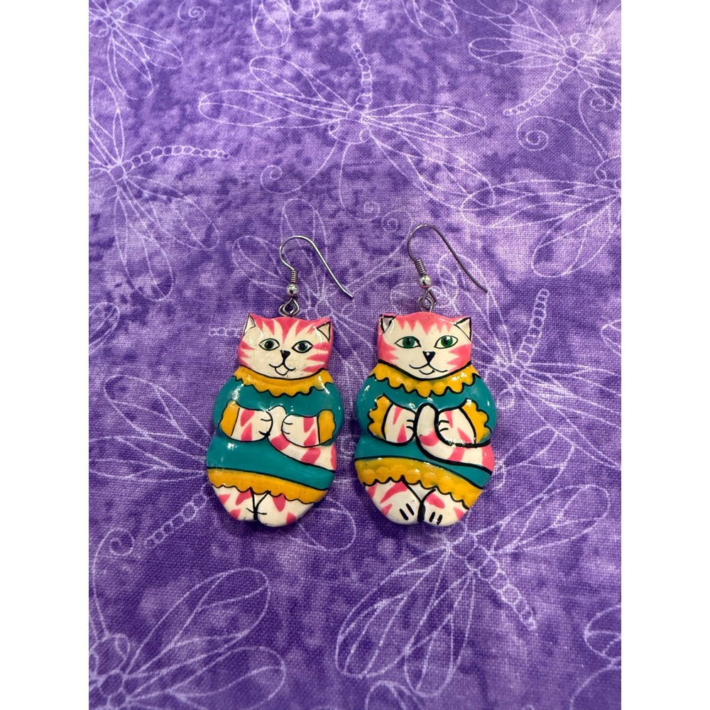 Hand Painted Folk Art Cat Kitten Kitty Dangle Earrings Multi Color Wood Novelty